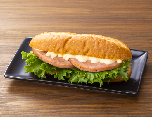 ローソン フリルレタスソーセージドッグ