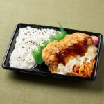 ファミリーマート ダブルソースで食べる！チキンカツ弁当