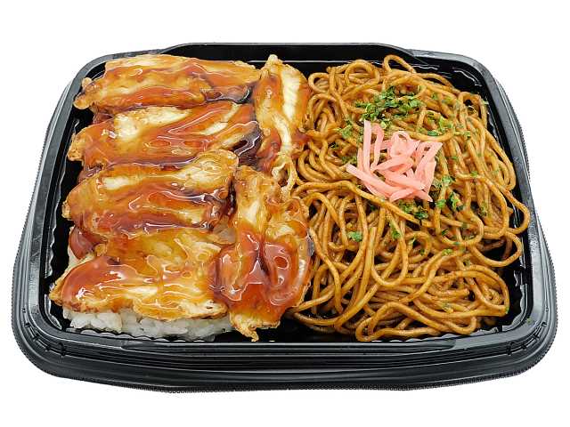 セブンイレブン 鶏めし＆焼きそば弁当