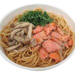 セブンイレブン 銀鮭ときのこの焦がし醤油パスタ
