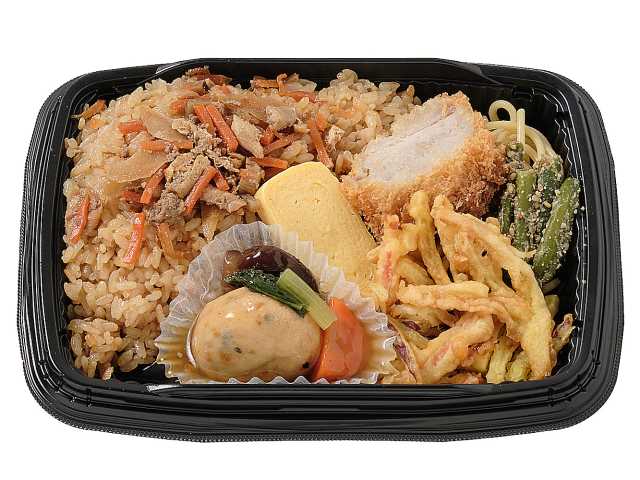 セブンイレブン 鶏めし御飯幕の内