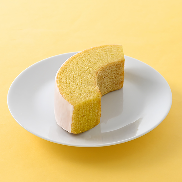 ファミリーマート 冷やして食べるしっとり食感のバナナバウム