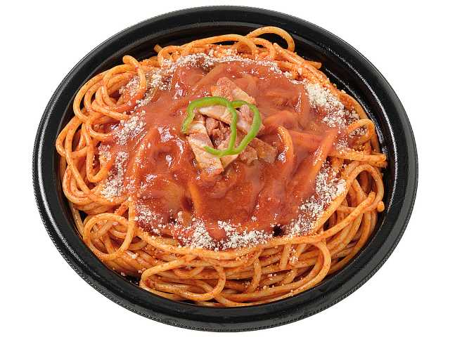 セブンイレブン ケチャップソースの山盛ナポリタン
