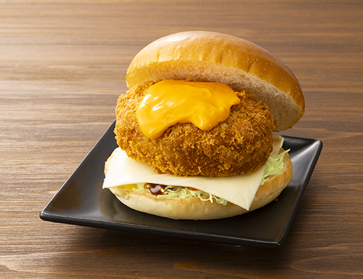ローソン グーコロ男爵バーガー(チーズソース)