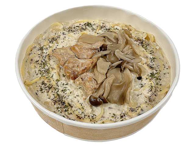 セブンイレブン きのこと鶏肉のクリームパスタ