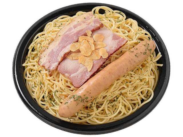 セブンイレブン やみつきガーリック山盛ペペロンチーノ