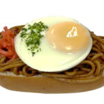 セブンイレブン 具コッペ（焼きそば×目玉焼き）