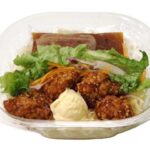 セブンイレブン 甘辛鶏むね唐揚げのパスタサラダ