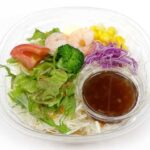 セブンイレブン くずして食べる パリパリ麺のサラダ