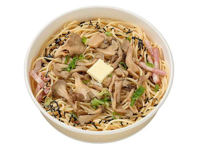 セブンイレブン ３種きのこのバター醤油パスタ