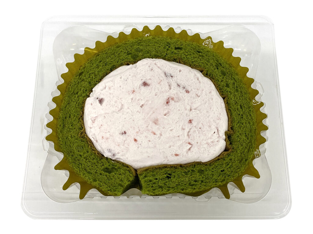 セブンイレブン いちごクリームと八女抹茶のロールケーキ