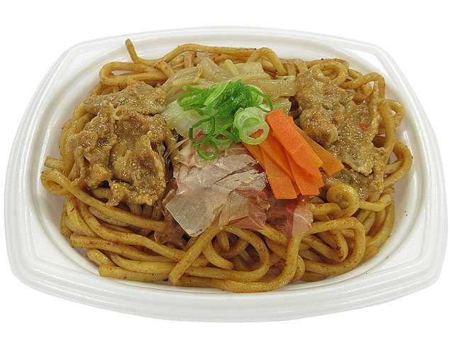 セブンイレブン 豚肉焼うどん 香ばし醤油甘辛だれ