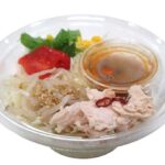 セブンイレブン ピリ辛ドレッシングのラーメンサラダ