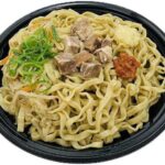 セブンイレブン 辛味噌皿まぜそば