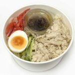 セブンイレブン たんぱく質が摂れる 蒸し鶏のサラダ