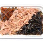 セブンイレブン 道産秋鮭焼ほぐしごはん（もち麦入り）