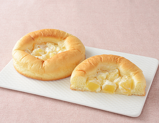 ローソン ゴロっと！りんごヨーグルトパン
